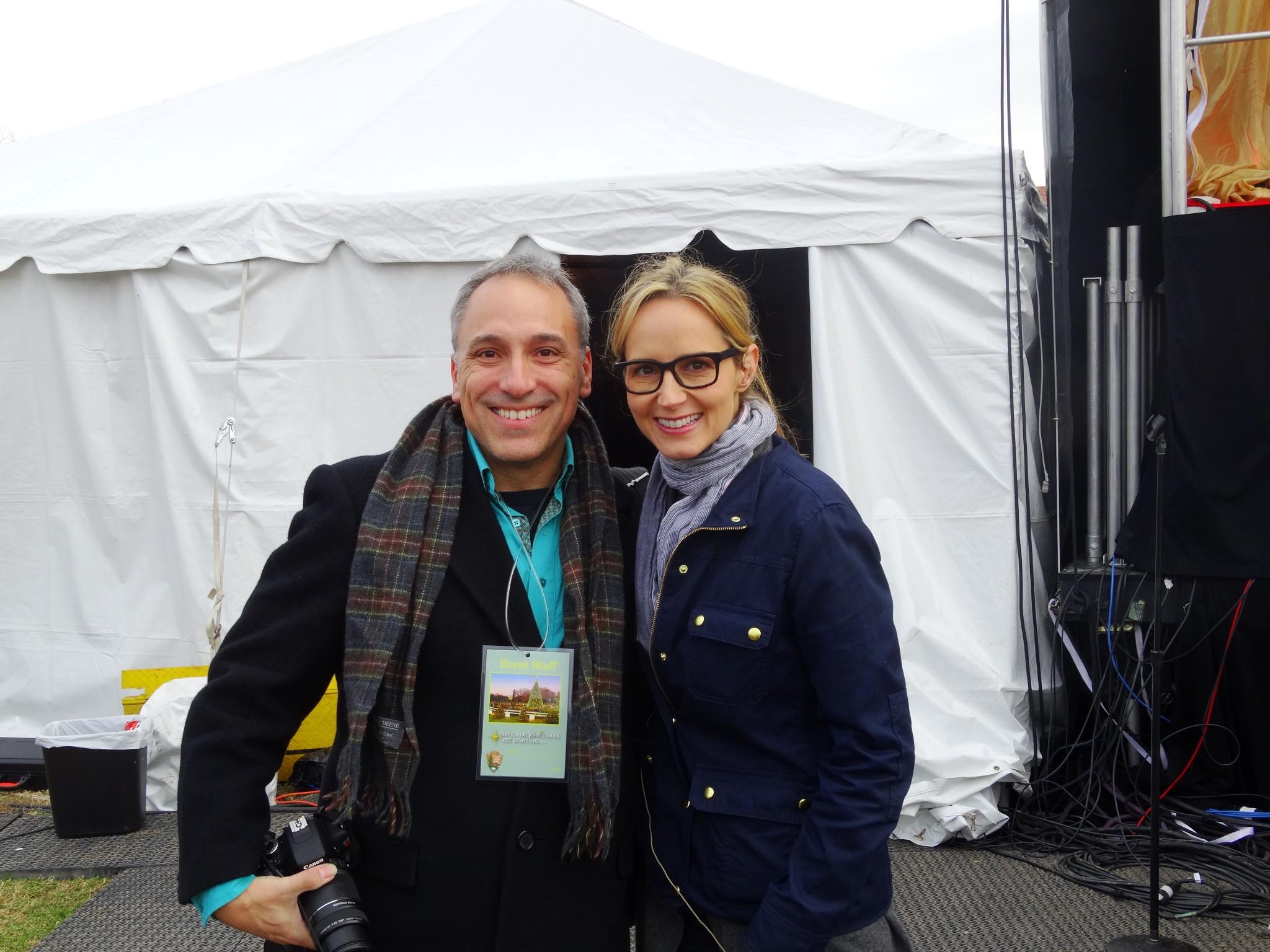 chely_wright_-_david_cohen_classical_guitar_philadelphia_-_national_christmas_tree_